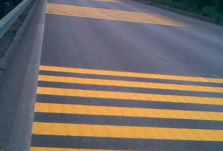十堰道路標(biāo)線的施工方法，具體看這5個(gè)方面！